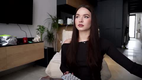 Marina online show from 11/26/25, 11:22