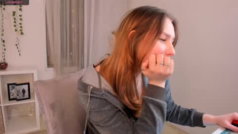 Snapshot of marywaddell chatting on 02/28/25, 07:35 Mary online show from 02/28/25, 07:35