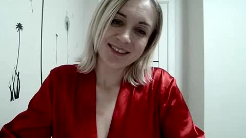 maryyemm online show from 12/08/24, 07:43