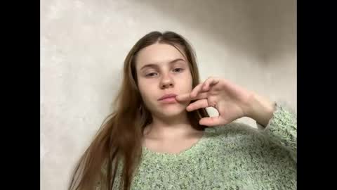 Snapshot of maryyourr chatting on 11/14/25, 08:29 MaryYourr online show from 11/14/25, 08:29