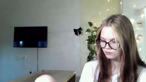 Nessa online show from 06/18/26, 01:15