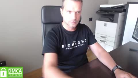 Snapshot of maschiodavide89 chatting on 08/03/26, 10:32 David online show from 08/03/26, 10:32