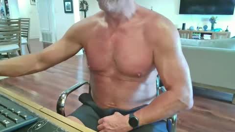 Snapshot of mascmuscle49 chatting on 02/02/26, 08:07 mascmuscle49 online show from 02/02/26, 08:07