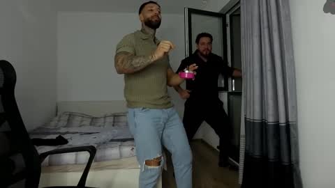 masculineguy69 online show from 12/13/25, 07:53