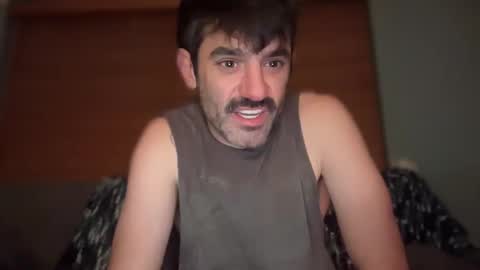 Snapshot of masculinehole chatting on 10/17/25, 05:54 Masculine Hole online show from 10/17/25, 05:54