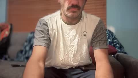 Snapshot of masculinehole chatting on 10/30/25, 03:52 Masculine Hole online show from 10/30/25, 03:52