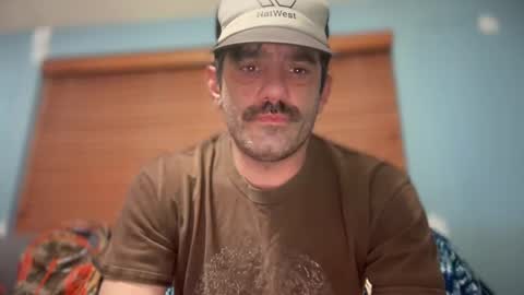 Snapshot of masculinehole chatting on 11/04/25, 04:22 Masculine Hole online show from 11/04/25, 04:22