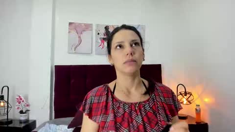 Snapshot of mashapink chatting on 09/16/25, 01:01 MashaPink online show from 09/16/25, 01:01