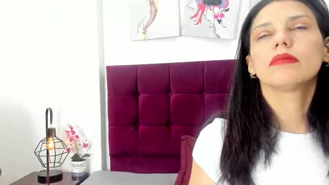 Snapshot of mashapink chatting on 09/29/25, 12:32 MashaPink online show from 09/29/25, 12:32