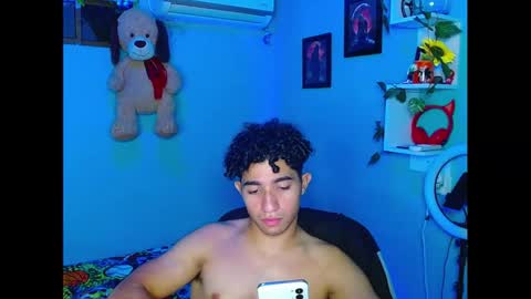 mask_david online show from 10/17/25, 02:59