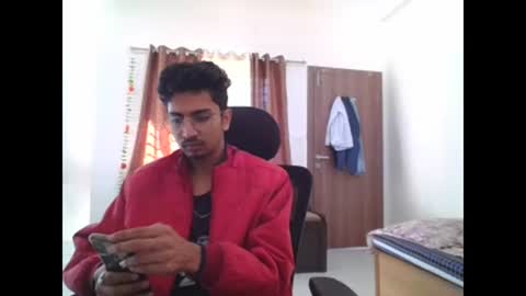 maskboyz2003 online show from 12/19/24, 04:23