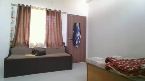 maskboyz2003 online show from 12/31/24, 06:27