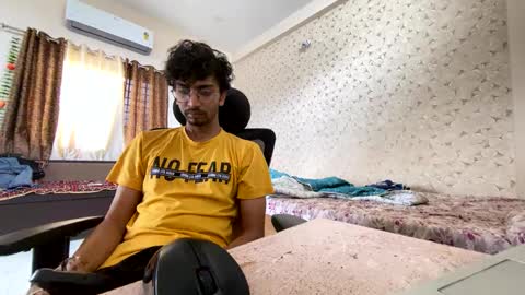 maskboyz2003 online show from 10/04/25, 04:32