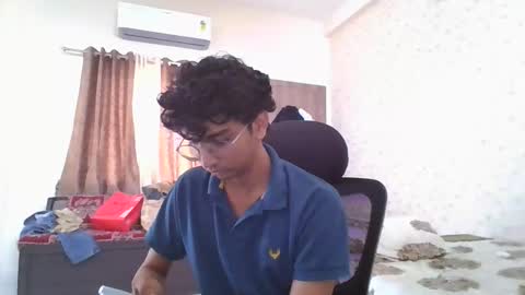 Mask Boy online show from 10/29/25, 02:58