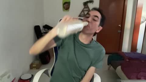 Snapshot of masked_latin_noir chatting on 11/13/25, 11:14 Masked Latin Noir online show from 11/13/25, 11:14