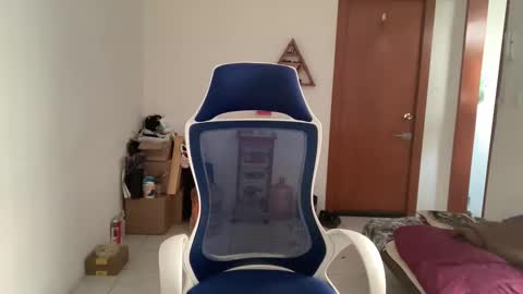 Snapshot of masked_latin_noir chatting on 12/17/25, 02:34 Masked Latin Noir online show from 12/17/25, 02:34