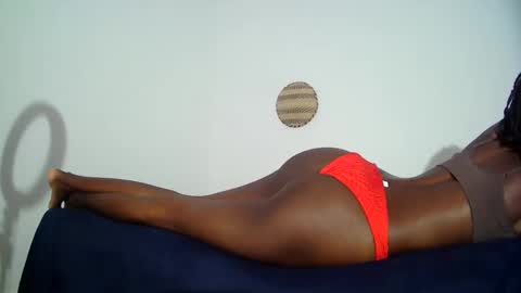 Snapshot of masked_shy_girl chatting on 10/03/25, 11:40 masked_shy_girl online show from 10/03/25, 11:40