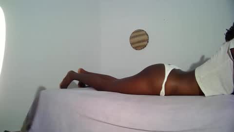 Snapshot of masked_shy_girl chatting on 10/26/25, 11:20 masked_shy_girl online show from 10/26/25, 11:20