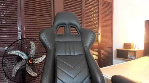 Scarlet  online show from 06/20/26, 07:49