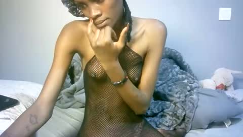 maskgang001 online show from 09/30/25, 01:43