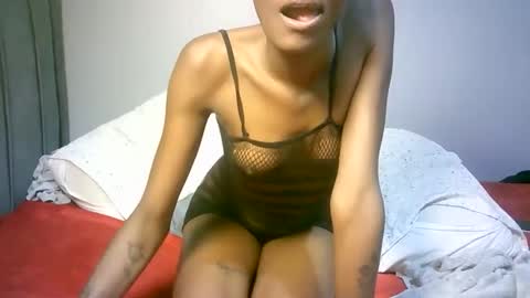 maskgang001 online show from 10/10/25, 02:54