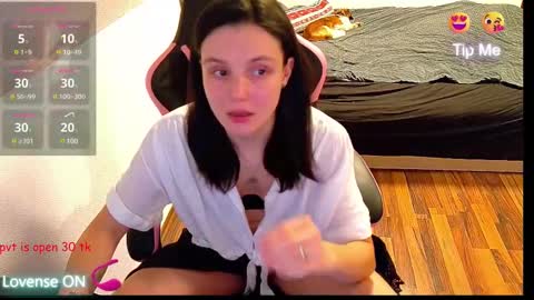 Snapshot of massageofyourlife chatting on 02/15/25, 07:28 Queeny Kathy Online at 2030 MEZ Sunday Wednesday online show from 02/15/25, 07:28