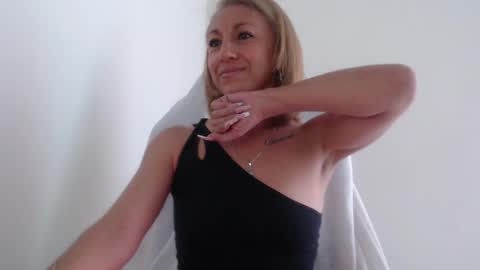 massiel ferreti online show from 05/03/26, 09:32