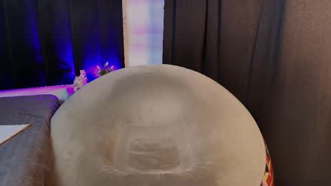   online show from 09/12/25, 07:30