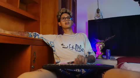   online show from 09/13/25, 05:18