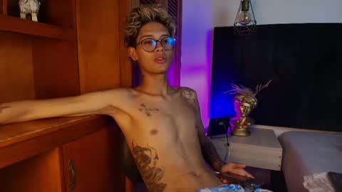   online show from 09/17/25, 05:09