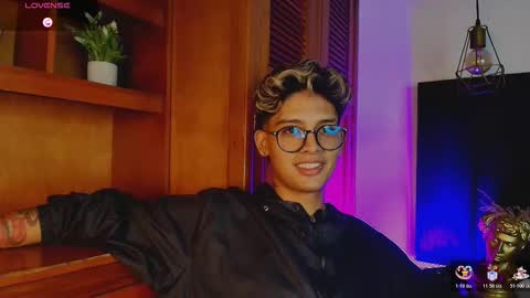   online show from 10/26/25, 12:27