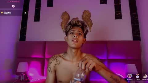   online show from 10/27/25, 11:52