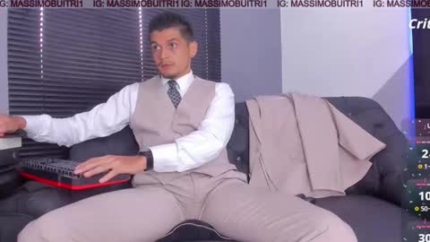 Snapshot of massimo_g chatting on 03/11/26, 01:17 I am Massimo online show from 03/11/26, 01:17