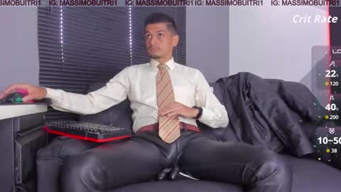 Snapshot of massimo_g chatting on 03/19/26, 12:42 I am Massimo online show from 03/19/26, 12:42