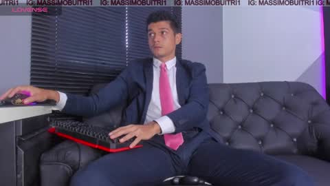 Snapshot of massimo_g chatting on 04/12/26, 11:59 I am Massimo online show from 04/12/26, 11:59