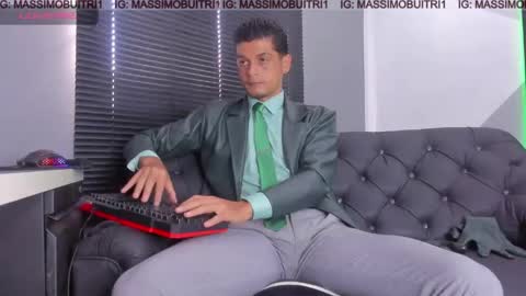 Snapshot of massimo_g chatting on 05/05/26, 01:19 I am Massimo online show from 05/05/26, 01:19