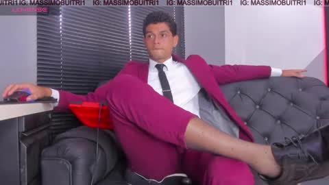 Snapshot of massimo_g chatting on 05/11/26, 02:45 I am Massimo online show from 05/11/26, 02:45