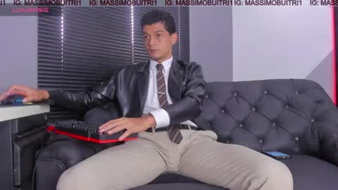 Snapshot of massimo_g chatting on 05/16/26, 12:48 I am Massimo online show from 05/16/26, 12:48
