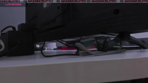 Snapshot of massimo_g chatting on 06/03/26, 12:19 I am Massimo online show from 06/03/26, 12:19