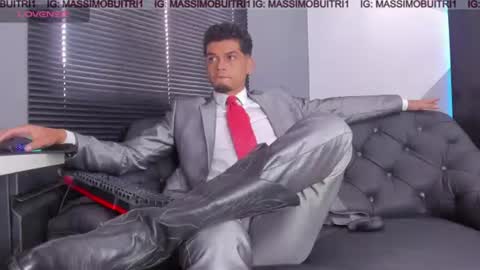 Snapshot of massimo_g chatting on 06/12/26, 01:21 I am Massimo online show from 06/12/26, 01:21