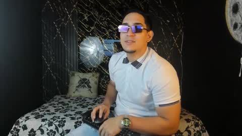 Snapshot of massimo_vidal chatting on 02/12/26, 02:23 massimo_vidal online show from 02/12/26, 02:23