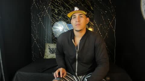 Snapshot of massimo_vidal chatting on 02/22/26, 11:31 massimo_vidal online show from 02/22/26, 11:31
