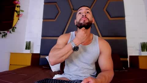 Massimo online show from 12/03/25, 03:25