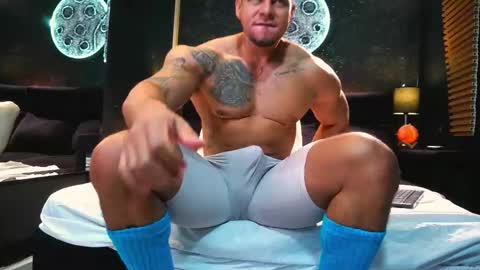 massimowalton2 online show from 11/29/25, 01:25