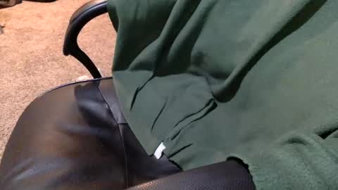 Snapshot of massive_abrasions69 chatting on 10/01/25, 03:12 Massive Abrasions online show from 10/01/25, 03:12