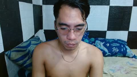 massive_boner02 online show from 12/04/24, 12:30