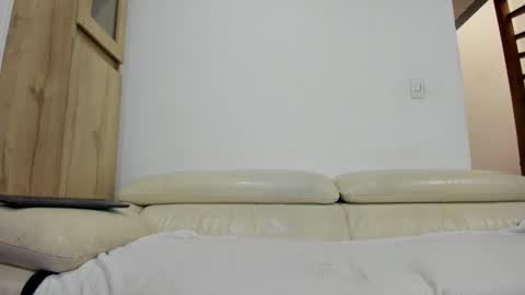 Snapshot of master4pigbitchslv chatting on 09/25/25, 11:47 Domi online show from 09/25/25, 11:47