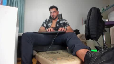 Matthew online show from 10/01/25, 06:03