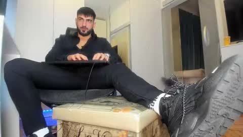 Matthew online show from 10/05/25, 10:57