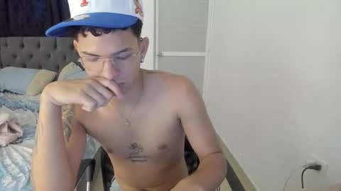 master_boy28 online show from 10/29/25, 10:00